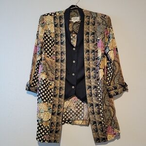 Elegant Floral Patterned Blazer